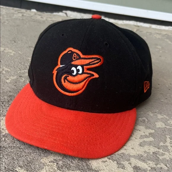 Like new New Era Jet Black Baltimore Orioles baseball Cap - Picture 1 of 15